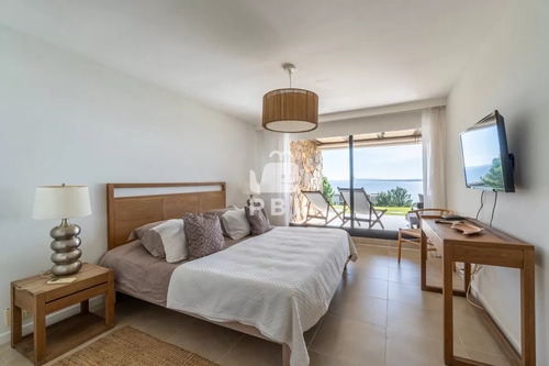 Alquiler Temporario De Apartamento De 2 Dormitorios En Lomo De La Ballena
