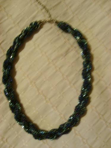 Hermoso Collar De Mostacilla Trenzado Nuevo