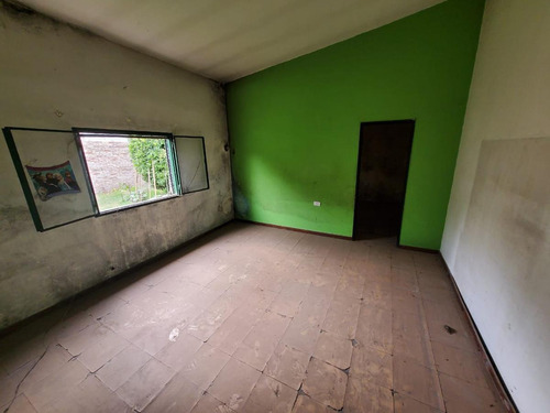 Imagen 9 de 11 de En Venta! Interesante Casa - Quinta En La Reja - Con Parque Y Departamento A Refaccionar En El Fondo
