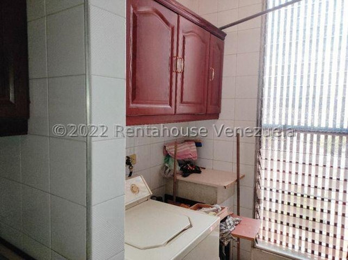 Cómodo Apartamento En Venta En Roca Lisa Zona Este. Pm