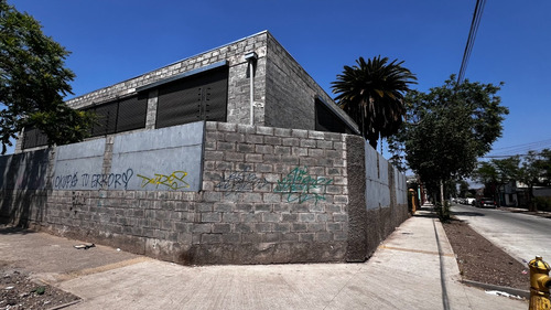 Propiedad Comercial E Industrial De 547 Mt2, Calle El Roble 