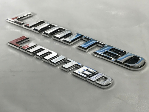 Sticker Adhesivo Insignia Limited Tuning Auto.x1 Grands L214 (Usado)