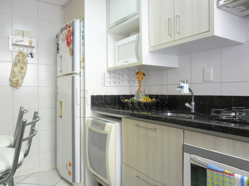 Imagem 12 de 15 de Apartamento A Venda No Bairro Capoeiras Em Florianopolis - V-77341
