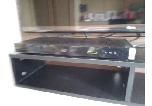 Imagem 3 de 9 de Veno Tv LG 47 3d Com Blu-ray 3d Com 3 Filmes E Chromecast