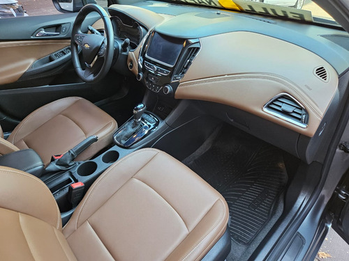 Chevrolet Cruze 1.4 Premier At Sedan