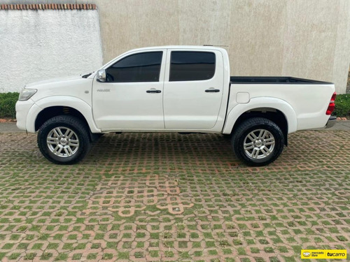 Toyota Hilux 2.7 4x2 Automático