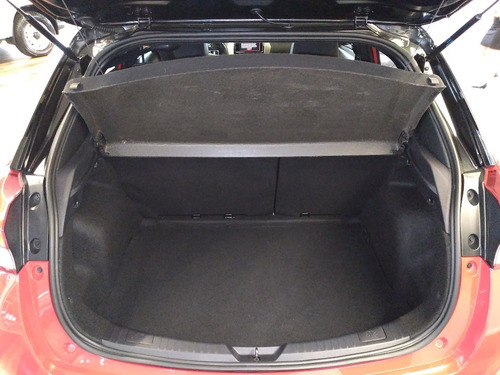 Imagem 8 de 13 de Toyota Yaris 1.5 16v Flex X Way Multidrive