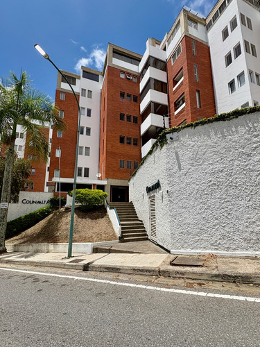 Apartamento En Venta En Los Samanes, 148 M2 Arf