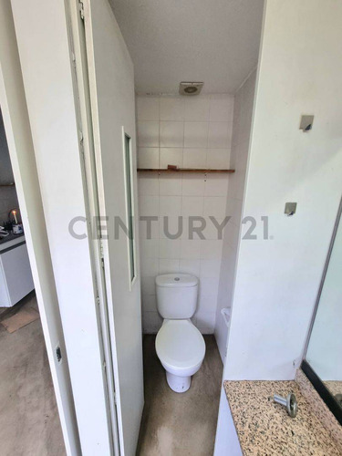 Venta De Departamento, La Plata - Calle 70 E/ 16 Y 17