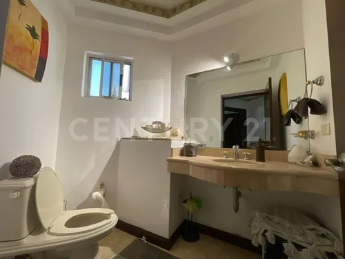 Casa En Venta En Col. Valle Alto, Mty