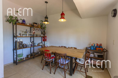 Local Con Posible Vivienda En Pa - Banfield Oeste