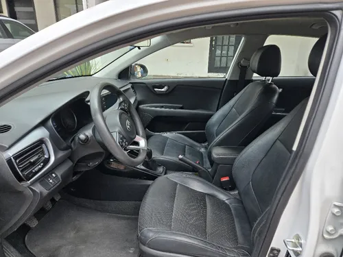 Kia Rio 1.6 Lx Sedan Mt