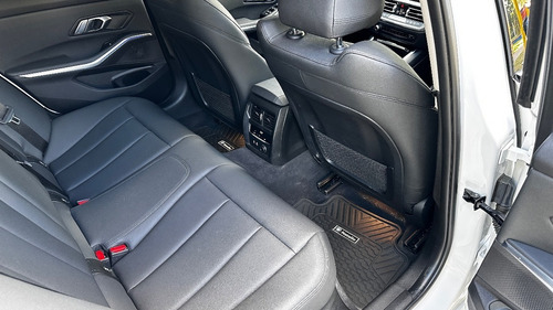 Imagen 24 de 25 de Bmw Serie 3 G20 2019 330i Sedan Sport Line 252cv Shadow