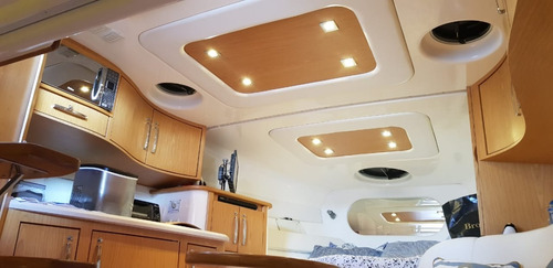 Lancha Phantom 360 Com Parelha Volvo D4 300 Diesel