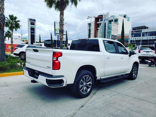 Imagen 7 de 15 de Chevrolet Cheyenne 2020 5.4 2500 Doble Cab Lt Z71 4x4 At