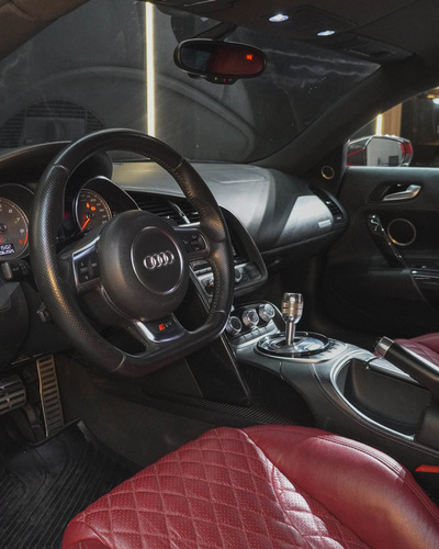 Audi R8 V8 4.2 S-TRONIC