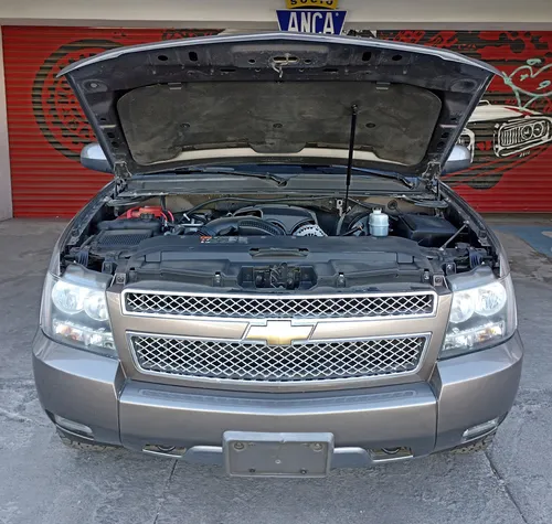 Chevrolet Tahoe E Suv Piel Cd 2a Fila Asientos 4x4 At