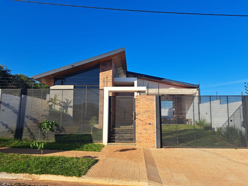 Vendo Casa Amoblada A Estrenar En El Barrio Espíritu Santo De Cambyreta: 2 Habitaciones Y 2 Baños