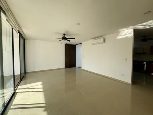 Residencia En Venta De 4 Recámaras En Privada Amanthea.