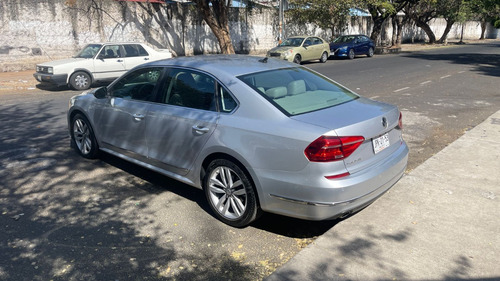 Volkswagen Passat SEL Highline