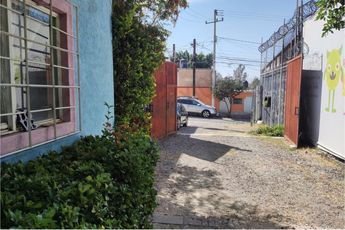 Bodega En Venta En Santa Rosa Jauregui A Solo 50 Metros De Paseo De La República