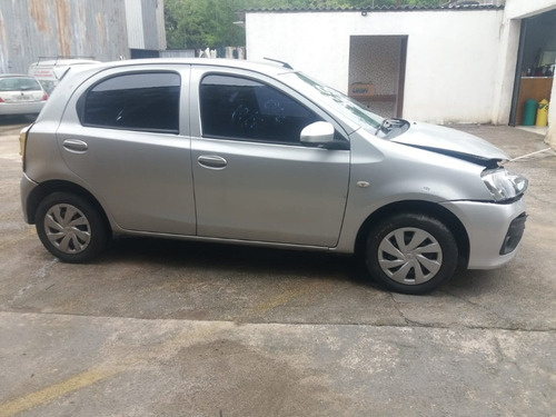 Imagem 2 de 9 de Toyota Etio 1.3 Hb Flex Sucata Peças Motor Cambio Sensores