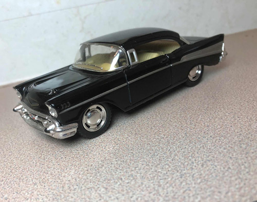 Carrito Escala 1/40 Chevy 57