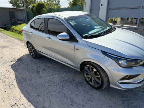 Fiat Cronos 1.8 16v Precision At6 Pack Premium