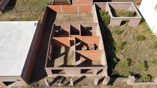 Venta De Terreno Con Construcción A Terminar En Puerto General San Martin
