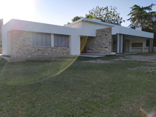 Casa Villa Allende Golf Muy Comoda