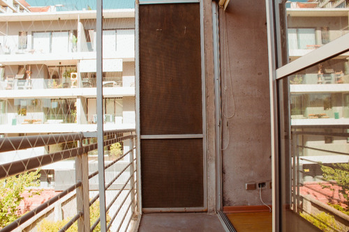 Duplex A Pasos De Plaza Ñuñoa, Irarrázaval, Metro Chile Espa