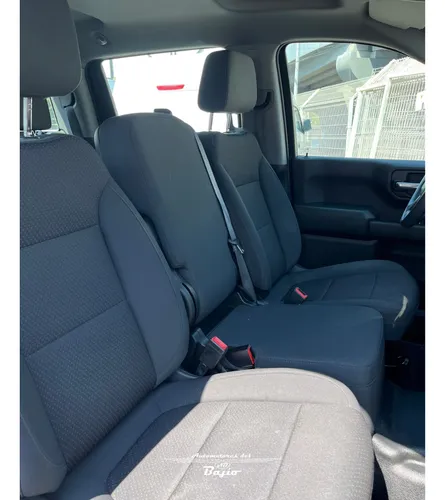 Chevrolet Silverado wt doble cabina 4.3