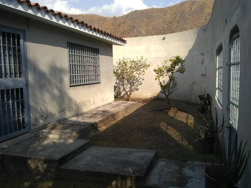 Imagen 4 de 13 de Quinta En Venta, Turmero, Valle Fresco - 04145880139