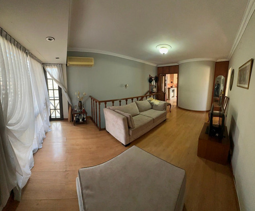 Casa De 2 Dormitorios + Depto 1d Zapiola 500
