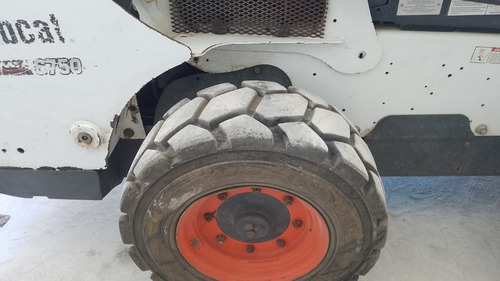 Minicargadora Bobcat S750