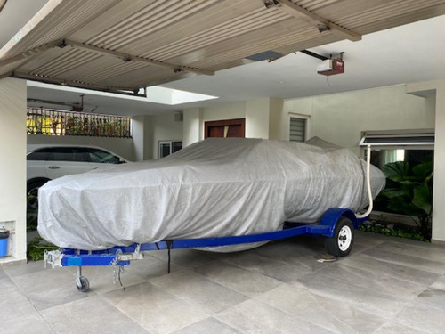 Lancha Bayliner Capri 2070 (20 Pies) Modelo 1992, Mexicana