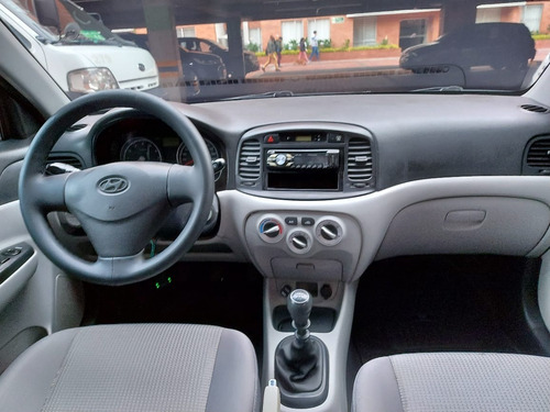 Hyundai Accent Visión 1.400 Cc Full Equipo