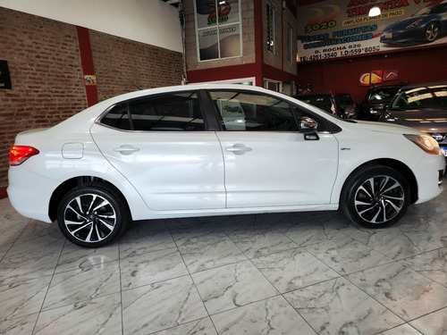 Imagen 4 de 25 de Citroën C4 Lounge 1.6 S Edition Thp 165cv 2016