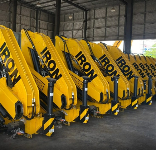 Hidro Grúa Iron Imc10.5t3 - 5.000 Kg Al Pie Del Camión