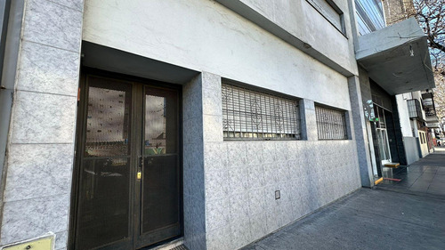 Avenida Diaz Velez 3500, Departamento Tipo Ph, 3 Ambientes Reciclado C/2 Patios Almagro