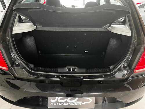 Imagen 12 de 12 de Volkswagen Gol Trend 2019 1.6 Trendline 101cv
