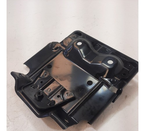 Base Bateria Derecha Toyota Prius C 2018-2022 1.5 (Usado)