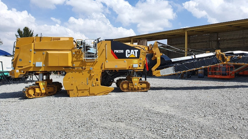 Imagen 5 de 8 de Perfiladora De Asfalto Caterpillar Pm-200