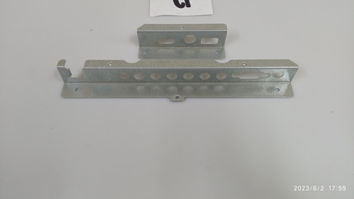 Escuadras Para Tv Polaroid Ptv2416led Serie 669 (Usado)