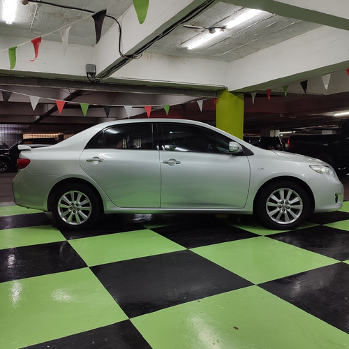 Imagen 3 de 9 de Toyota Corolla Aut