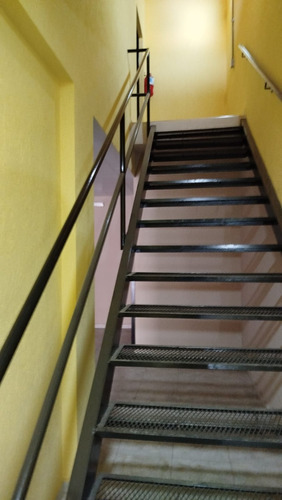Vende O Alquila Deposito Con Oficina Quincho Y Depto. Monoambiente Paternal