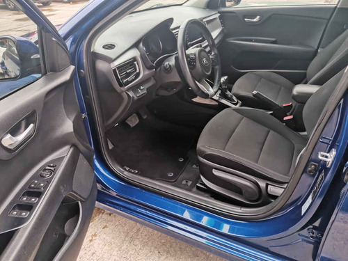 Imagen 11 de 15 de Kia Kia Rio Hb 2018 5p Hb Ex, Tm6, Ve, Qc, F. Niebla, Ra-15
