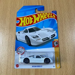 Hot Wheels Nissan R390 Gti Blanco