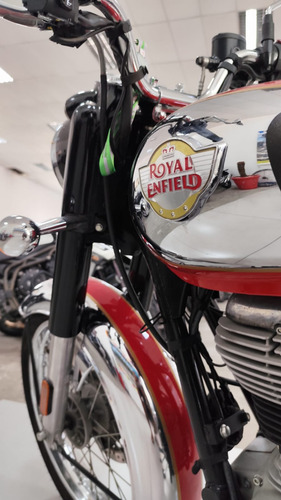 Royal Enfield Classic Chrome 350 2023 / 3.669 Km