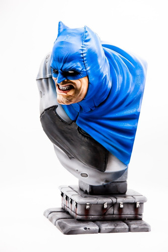 Imagen 2 de 4 de Figura Impresa En 3d Busto Batman Excelente Calidad Pintado